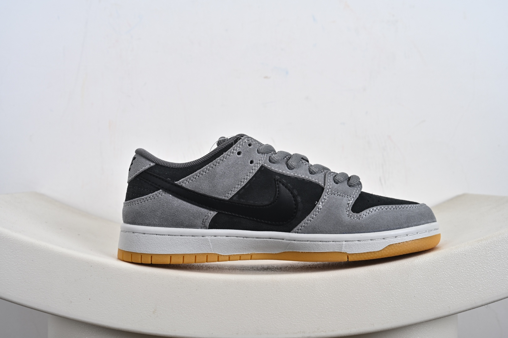 NK Dunk sb Low 灰黑色 HF3063-001