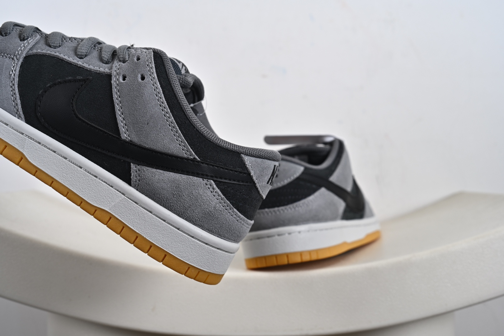 NK Dunk sb Low 灰黑色 HF3063-001