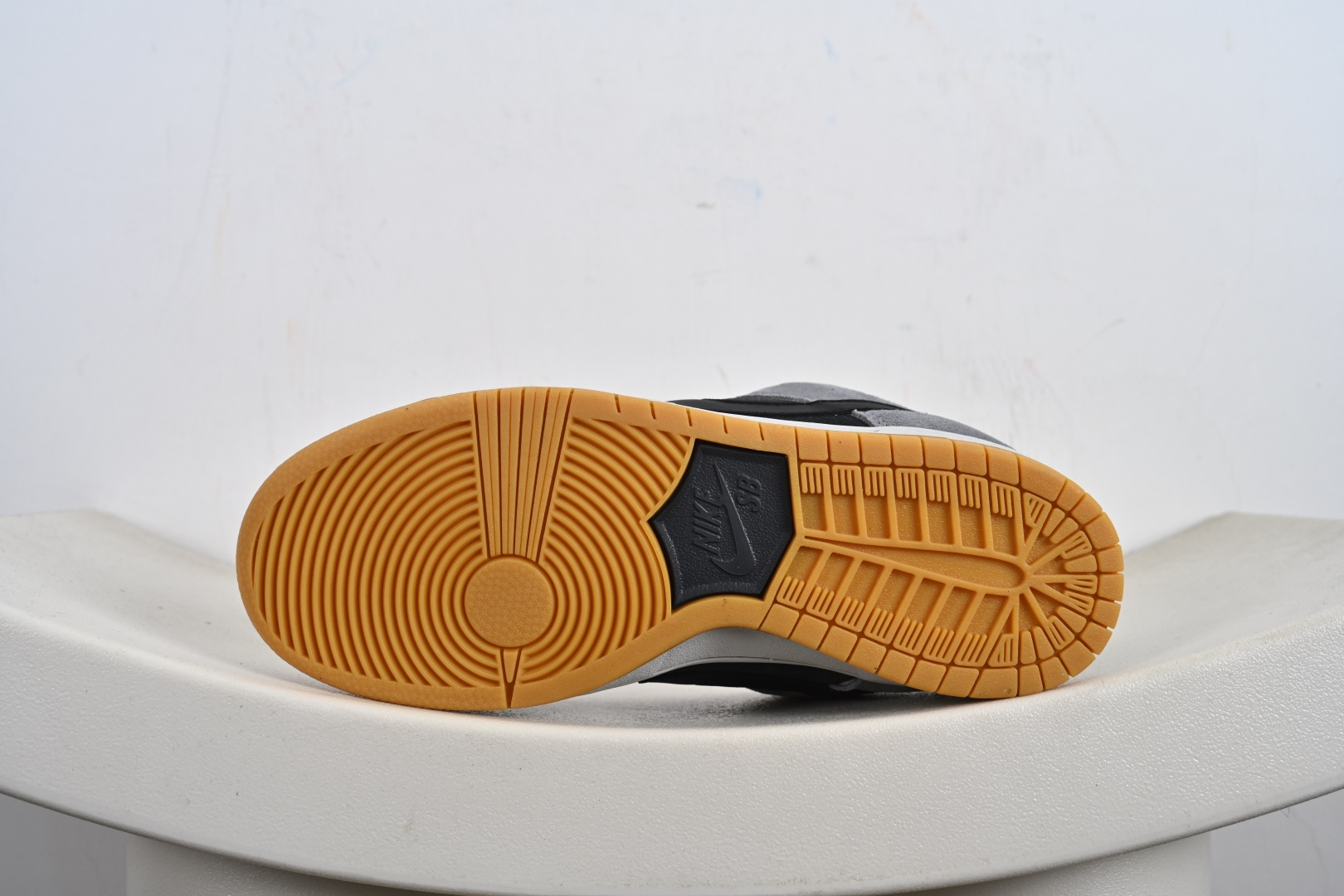 NK Dunk sb Low 灰黑色 HF3063-001