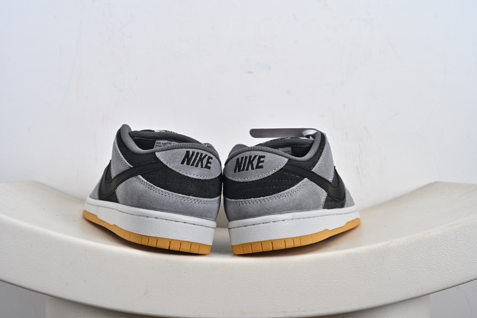 NK Dunk sb Low 灰黑色 HF3063-001