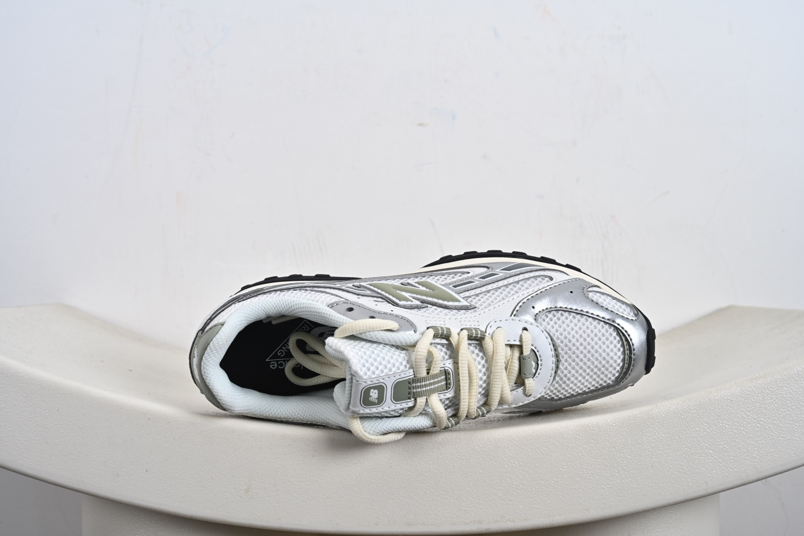 New Balance 204L系列 新百伦 薄底鞋 薄底皮质鞋带德训系 减震耐磨包裹性支撑轻便 低帮 生活休闲鞋 U204LMMA U204LSWD U204LSWB