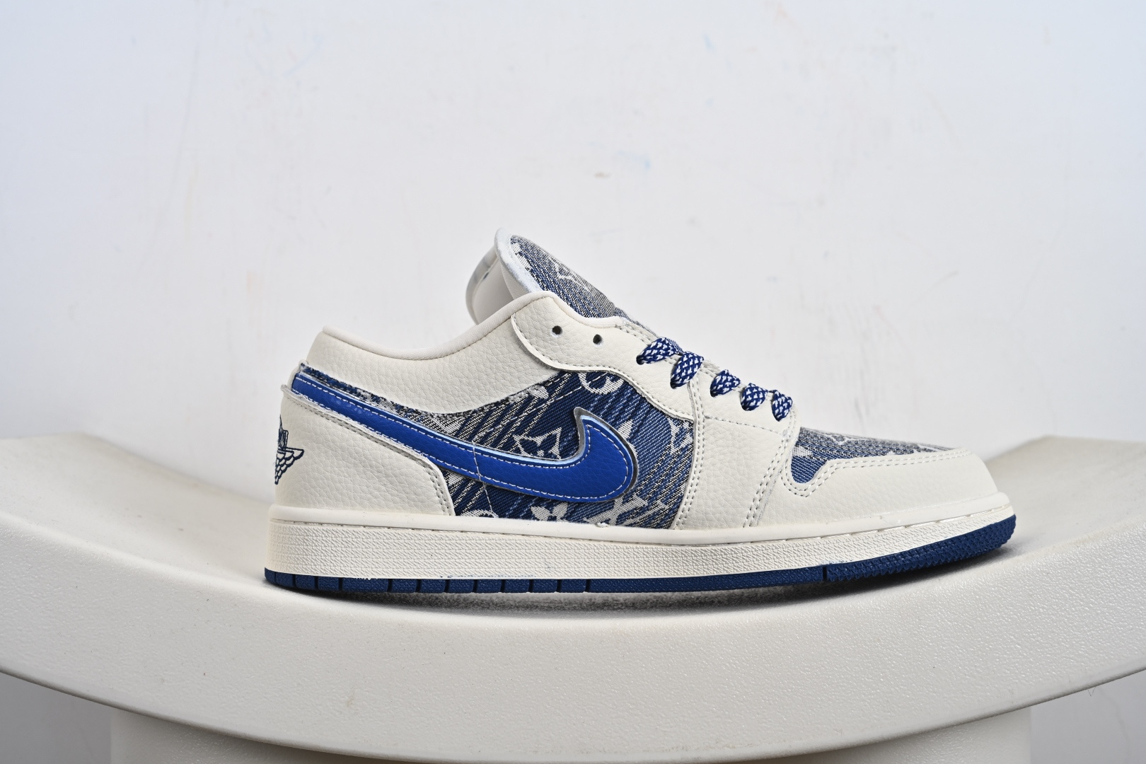 高端定制Air Jordan 1 Low AJ1 乔1 “LV路易威登联名---白蓝帆布印花”高端定制 低帮复古篮球鞋 QG1988-009