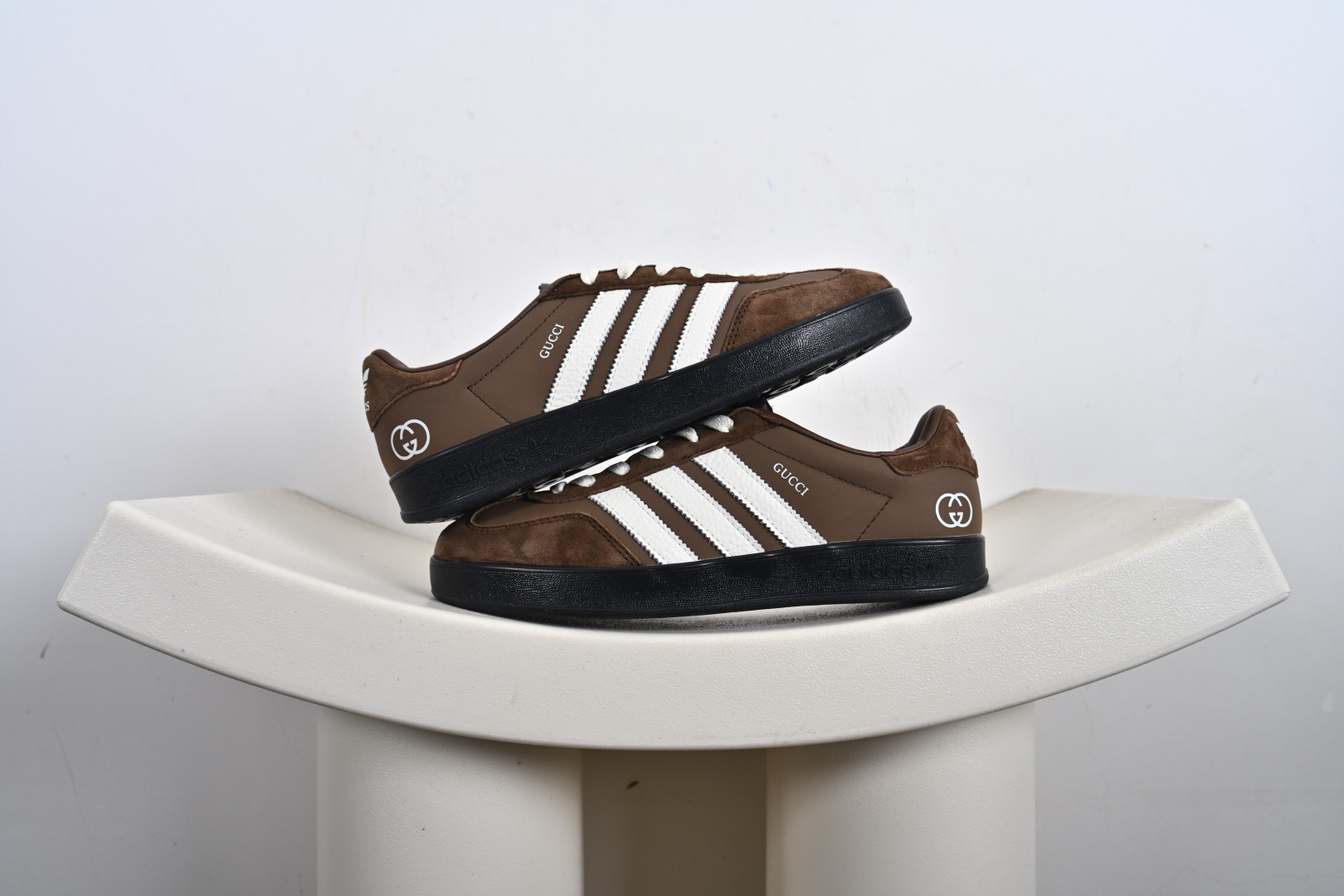 阿迪达斯 Adidas Originals Gazelle INdoor x Stussy 低帮休闲运动板鞋 DD6602 DD6601 DD6603 DD6605 DD6604 DD6607 DD6606 DD6608 DD6609 DD6610