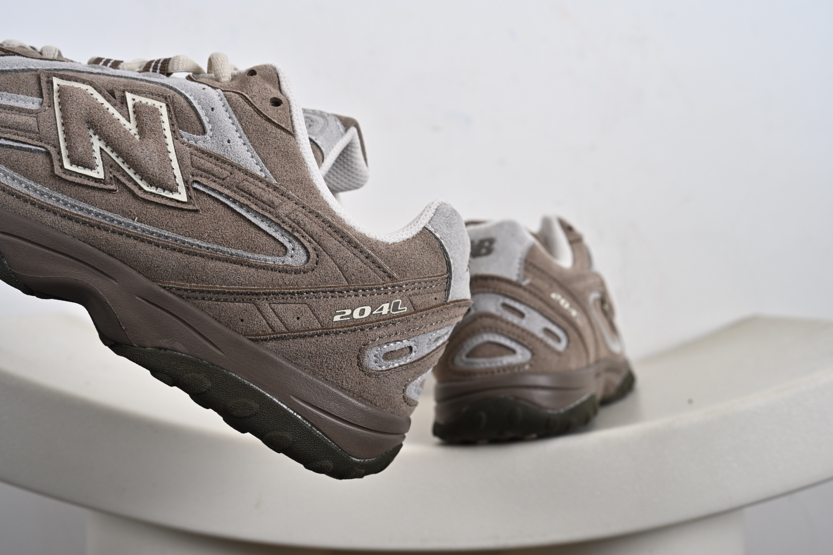 New Balance 204L系列 新百伦 薄底鞋 薄底皮质鞋带德训系 减震耐磨包裹性支撑轻便 低帮 生活休闲鞋 U204LMMA