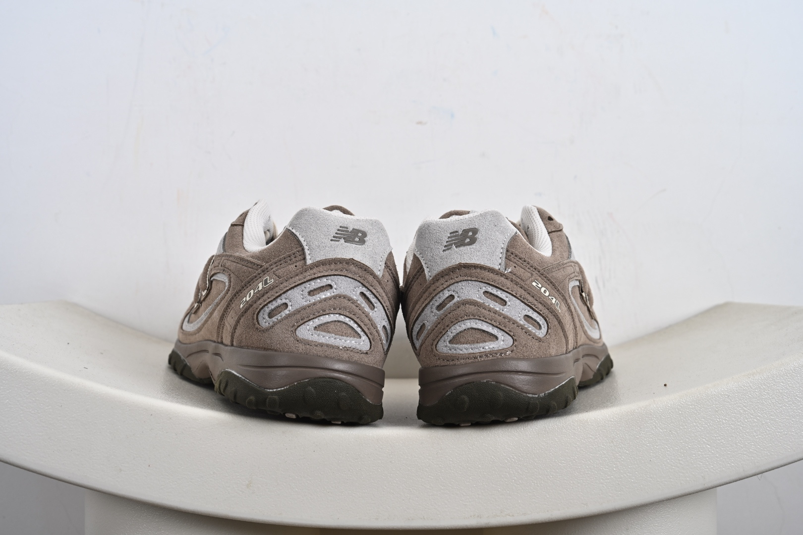 New Balance 204L系列 新百伦 薄底鞋 薄底皮质鞋带德训系 减震耐磨包裹性支撑轻便 低帮 生活休闲鞋 U204LMMA