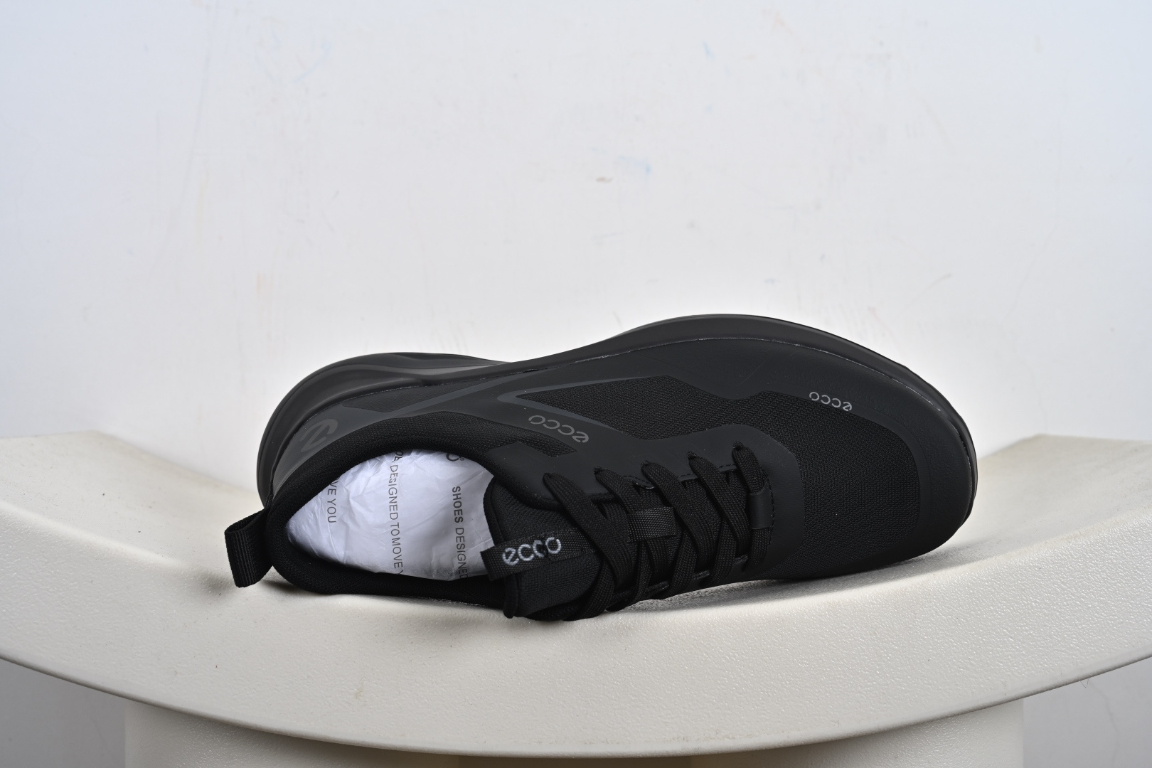 ECCO爱步登山鞋男款 舒适户外运动越野跑鞋健步BIOMC踪迹系列 882594