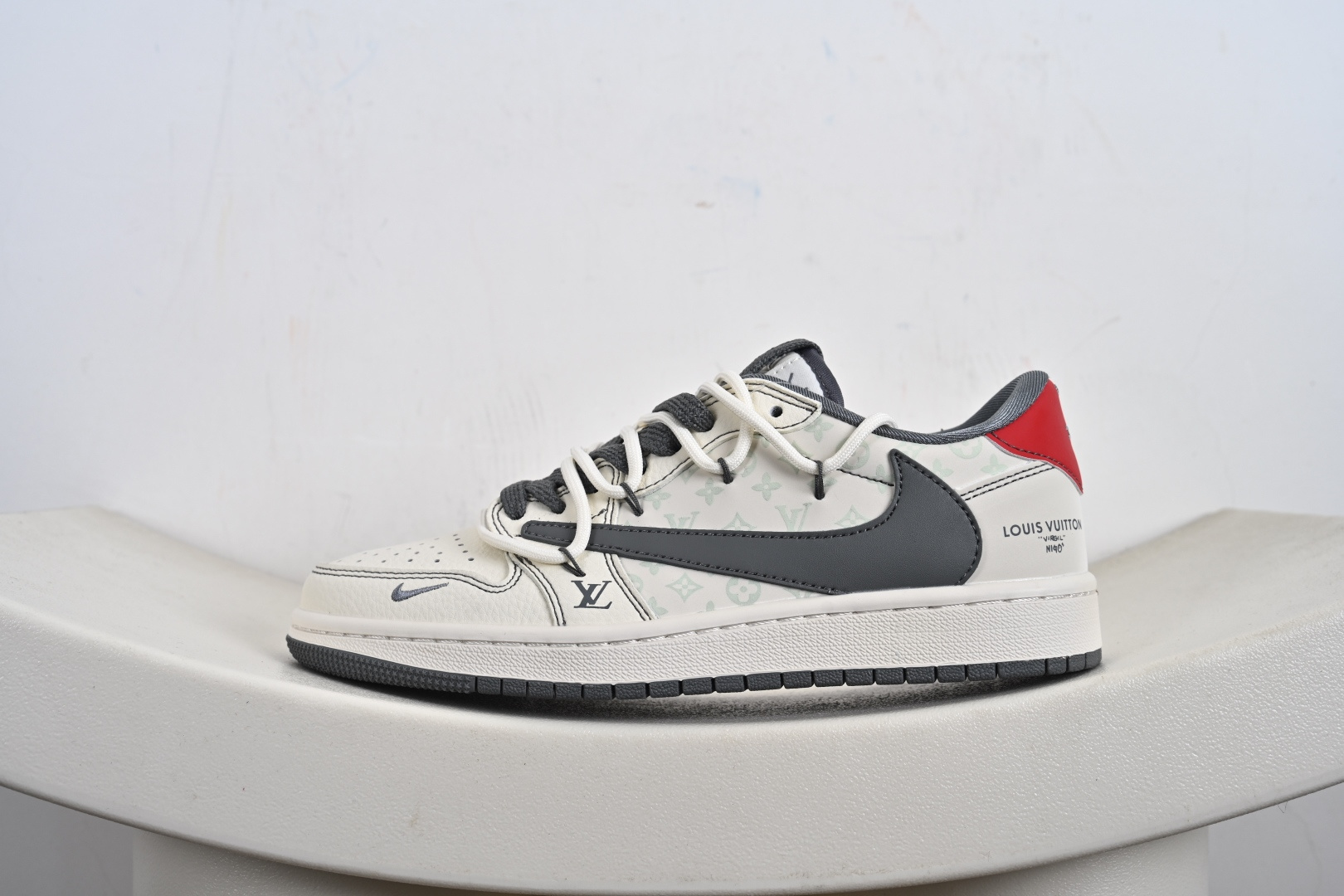 Travis Scott x Fragment Design x Jordan Air Jordan 1 Low OG SP LV联名-米灰印花红标” HT5088-605