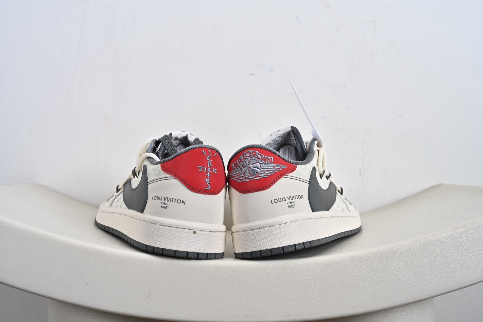 Travis Scott x Fragment Design x Jordan Air Jordan 1 Low OG SP LV联名-米灰印花红标” HT5088-605