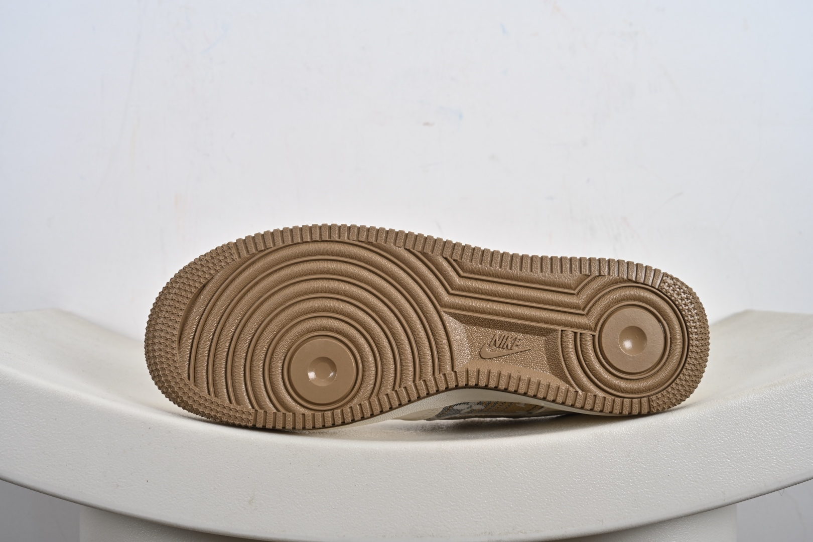 高端定制Nike Air Force 1 '07 Low “路易威登LV联名--- 米白黄帆布印花” 高端定制 低帮休闲板鞋 XL1979-107