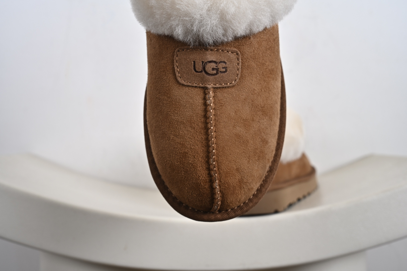 经典款 羊皮毛一体雪地靴 TREADLITE”轻翼”科技外底 1016422