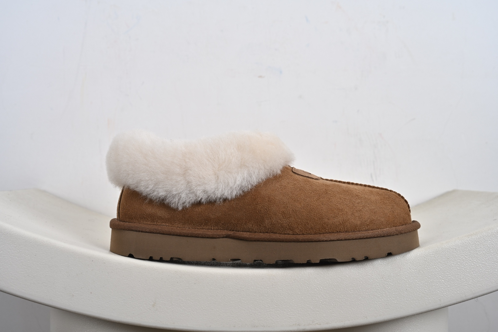 经典款 羊皮毛一体雪地靴 TREADLITE”轻翼”科技外底 1016422