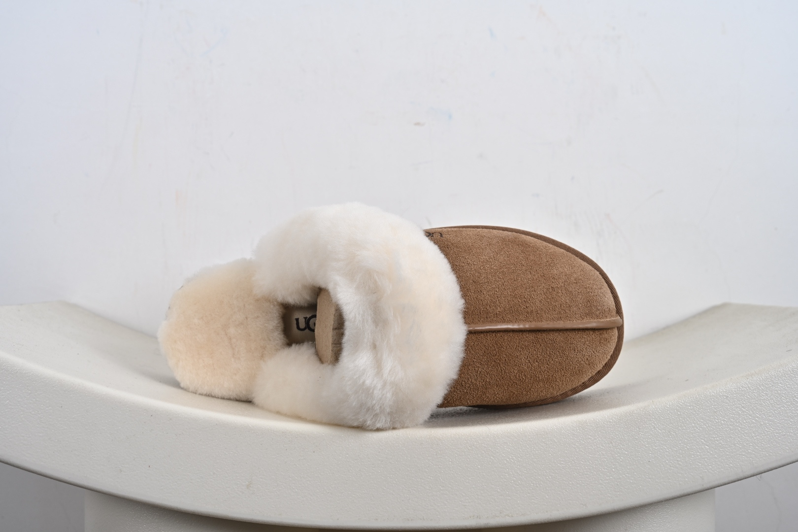 经典款 羊皮毛一体雪地靴 TREADLITE”轻翼”科技外底 1122550