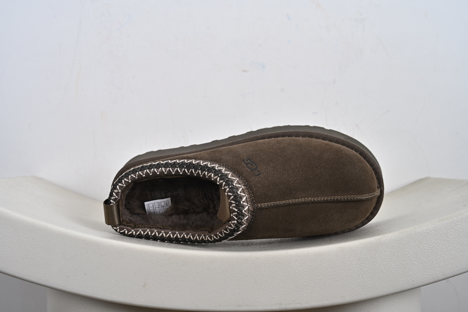 经典款 羊皮毛一体雪地靴 TREADLITE”轻翼”科技外底 1122553