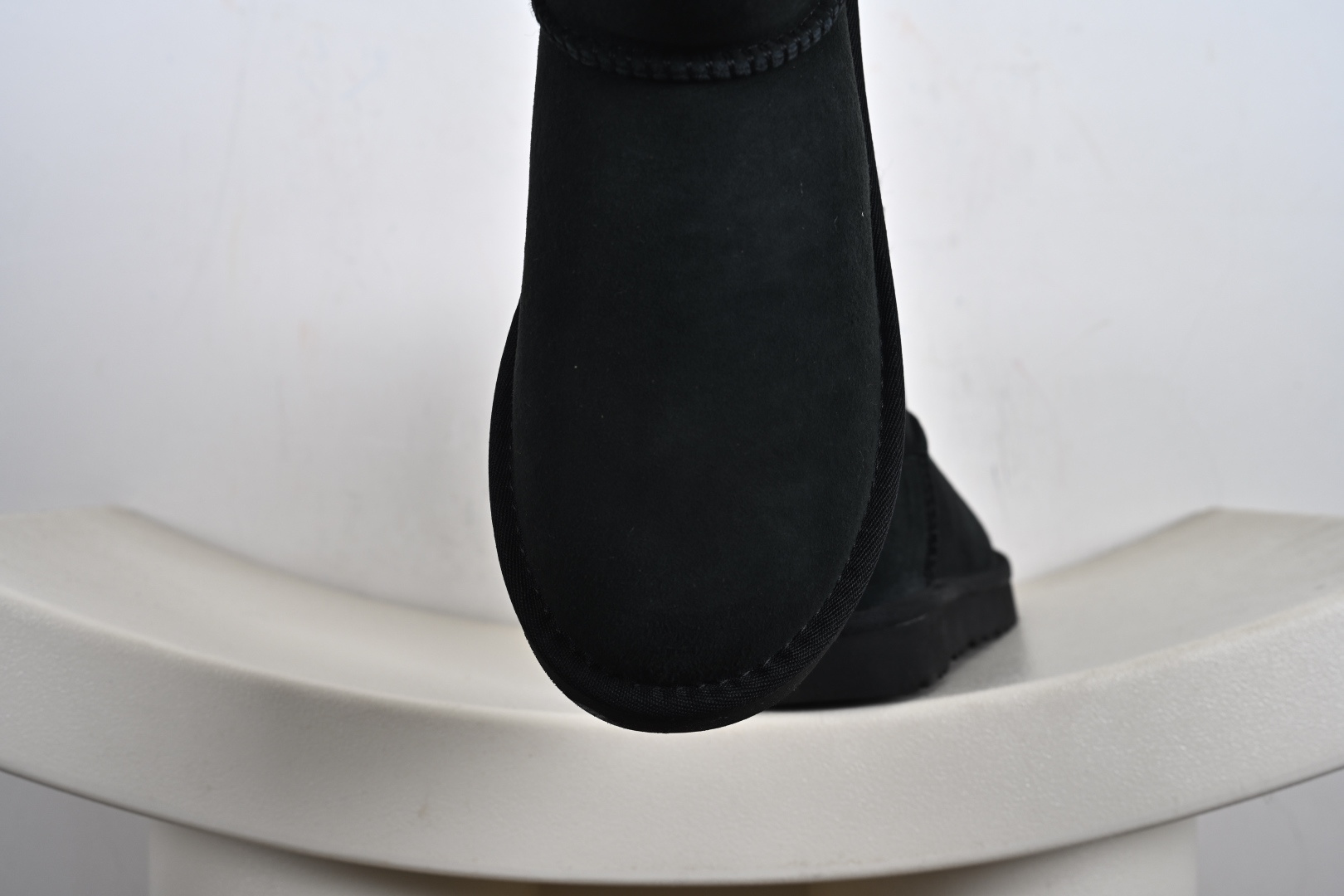 经典款 羊皮毛一体雪地靴 TREADLITE”轻翼”科技外底 1016501