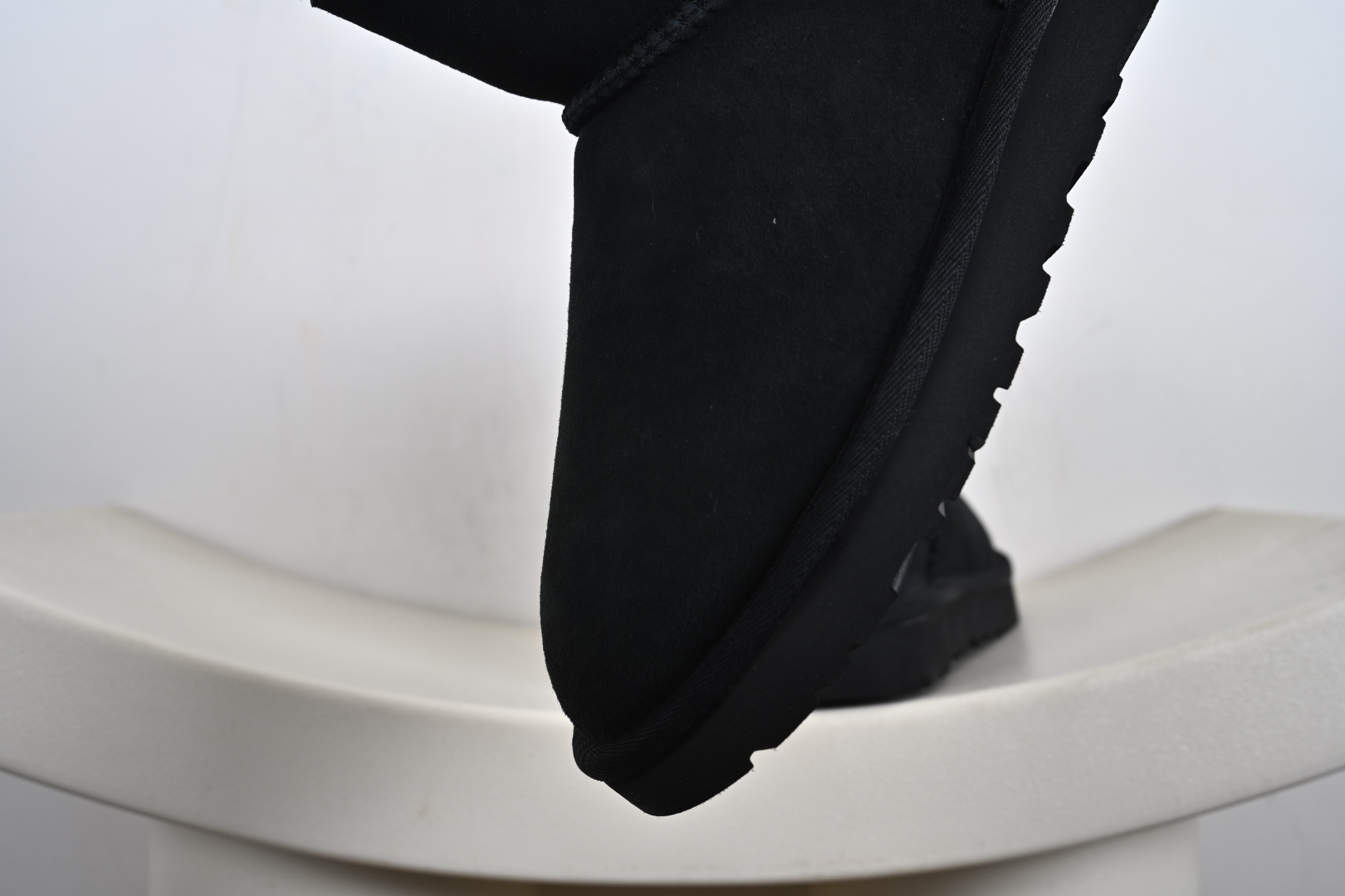 经典款 羊皮毛一体雪地靴 TREADLITE”轻翼”科技外底 1016501