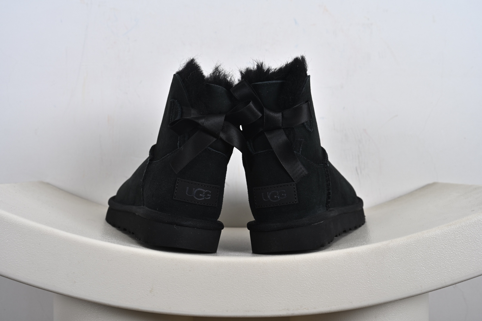 经典款 羊皮毛一体雪地靴 TREADLITE”轻翼”科技外底 1016501