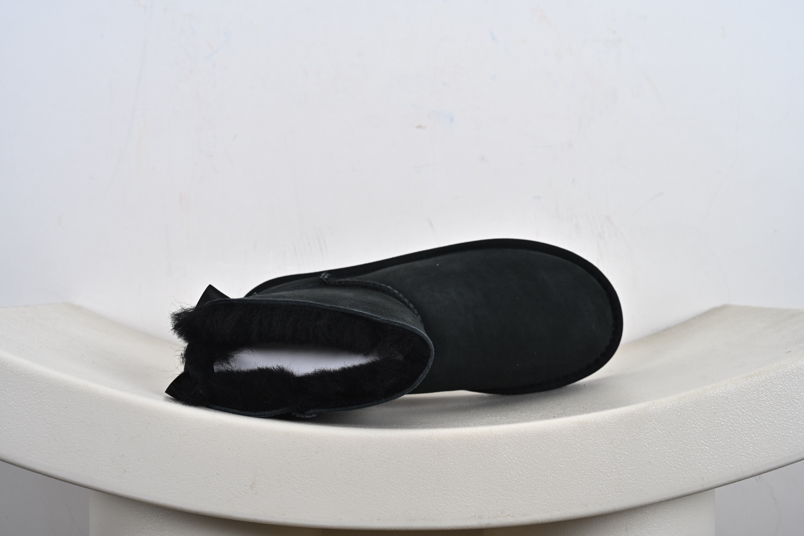 经典款 羊皮毛一体雪地靴 TREADLITE”轻翼”科技外底 1016501