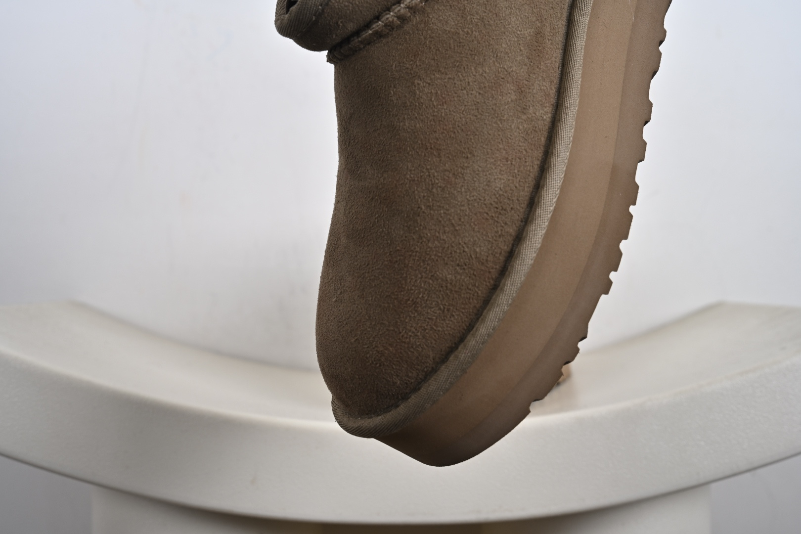 经典款 羊皮毛一体雪地靴 TREADLITE”轻翼”科技外底 1135092