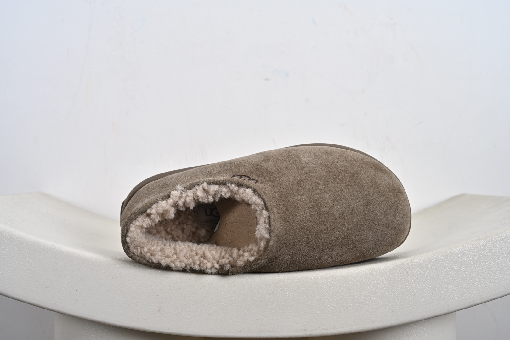 经典款 羊皮毛一体雪地靴 TREADLITE”轻翼”科技外底 W/716