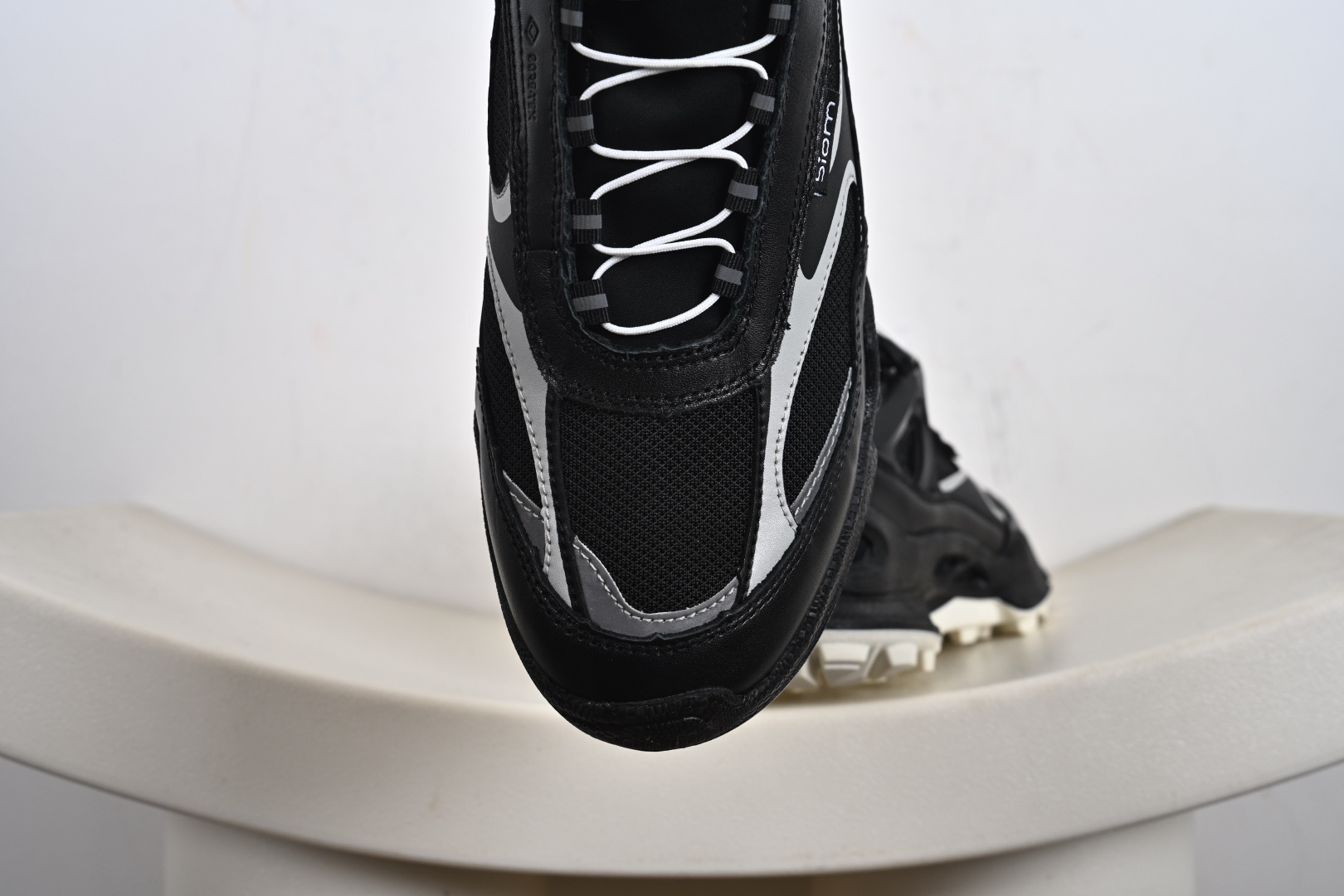 ECCO爱步登山鞋男款 舒适户外运动越野跑鞋健步BIOMC踪迹系列 803254