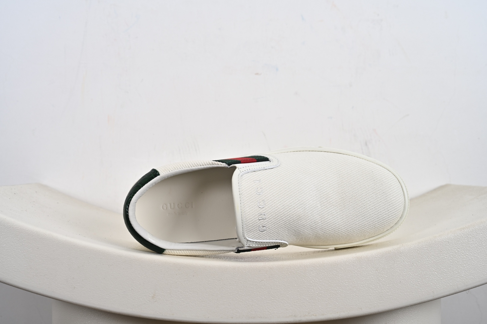 古驰系列 古驰/GUCCI YY 古驰小白鞋板鞋 602129-04GG-O9085 Gucci小蜜蜂 经典款板鞋