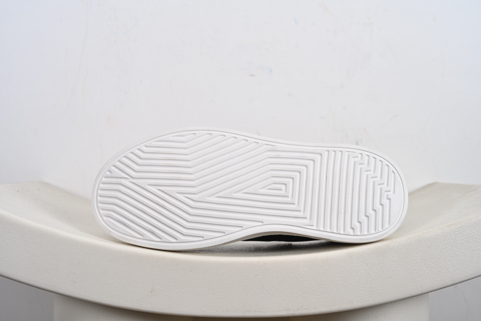 意大利高奢品牌·PRADA普拉达运动板鞋百搭休闲小白鞋系列