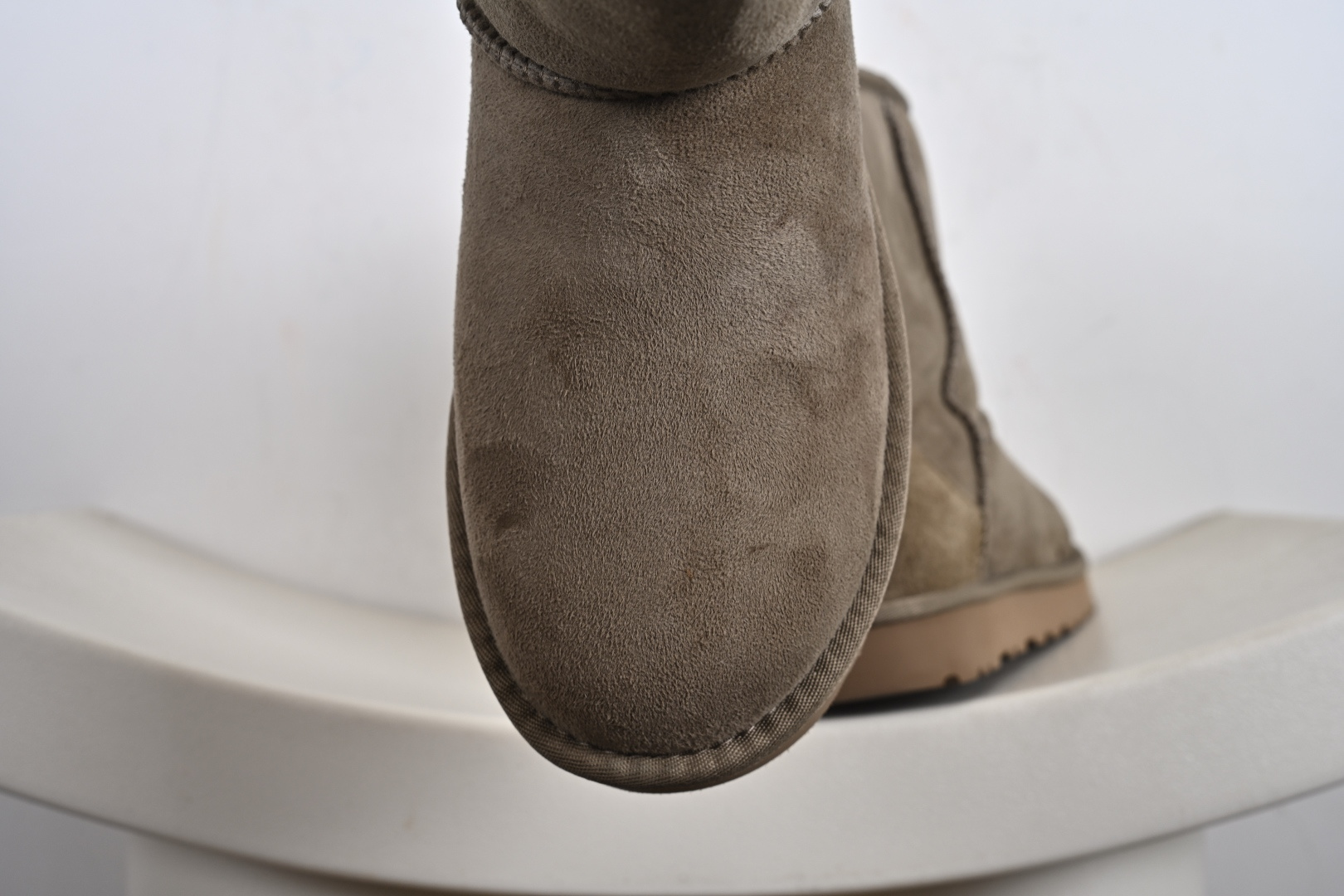 经典款 羊皮毛一体雪地靴 TREADLITE”轻翼”科技外底 1016223