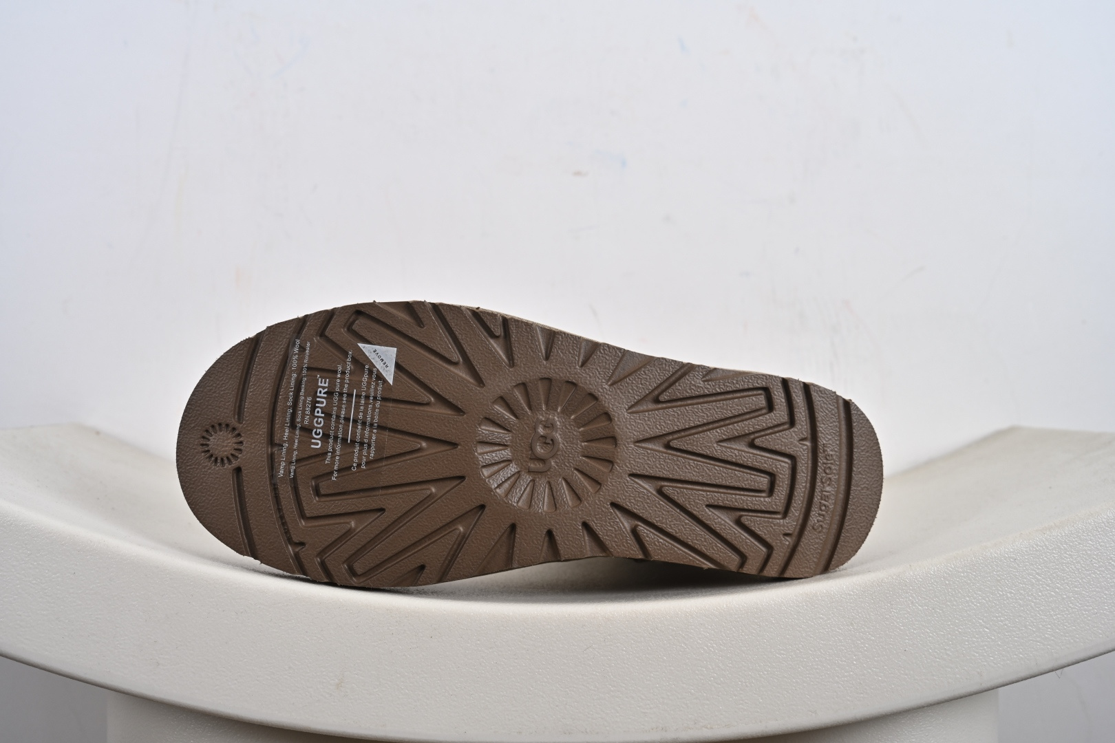 经典款 羊皮毛一体雪地靴 TREADLITE”轻翼”科技外底 1016223