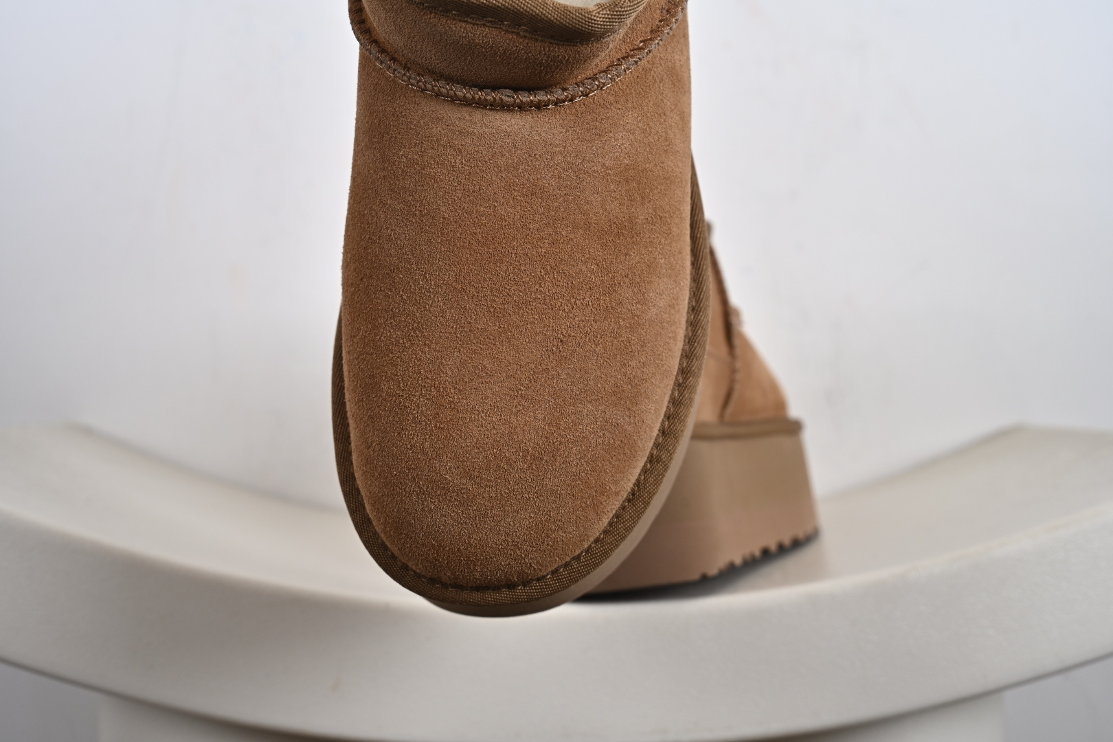 经典款 羊皮毛一体雪地靴 TREADLITE”轻翼”科技外底 1135092