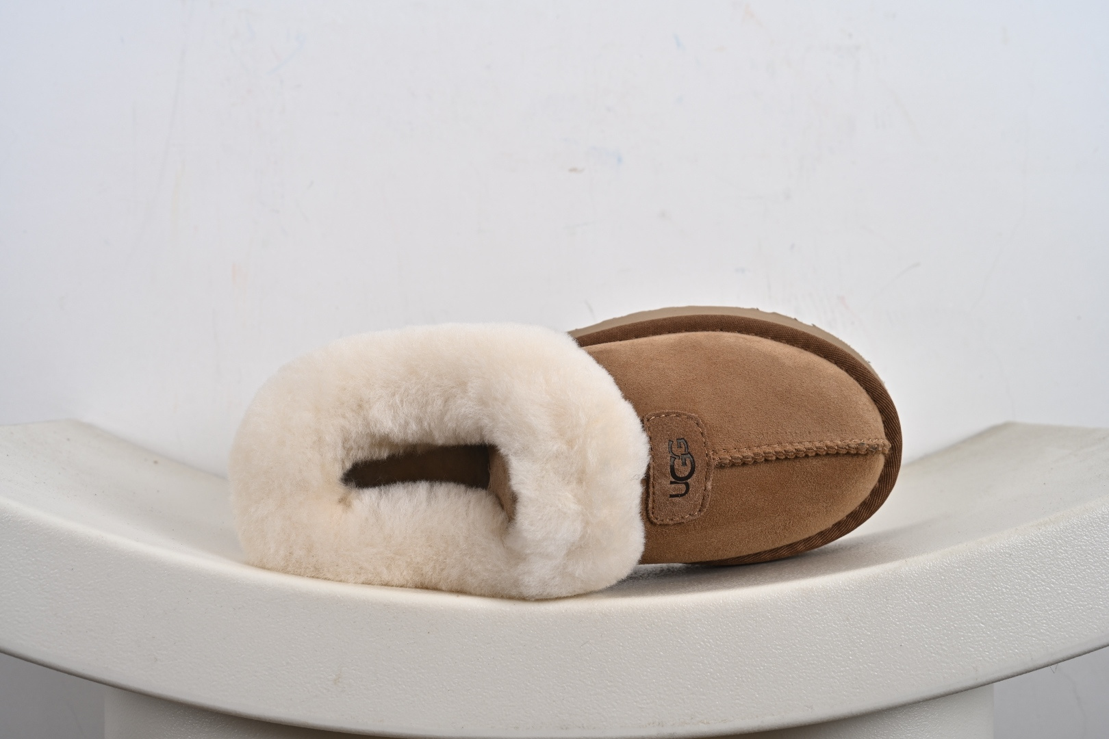 经典款 羊皮毛一体雪地靴 TREADLITE”轻翼”科技外底 1134810