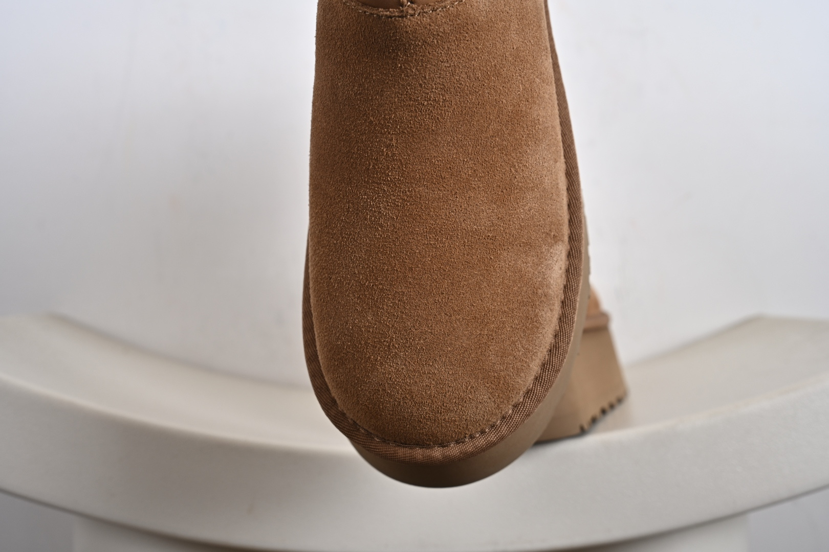 经典款 羊皮毛一体雪地靴 市面最正版型 TREADLITE”轻翼”科技外底 1144031