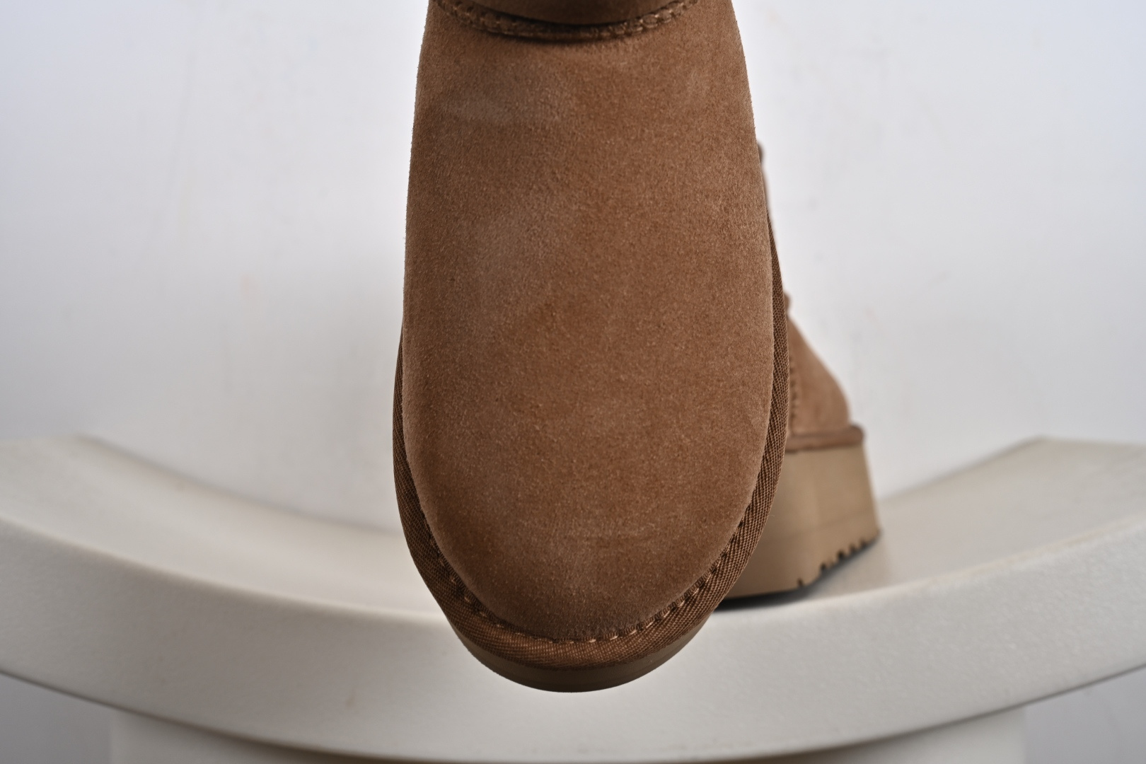 经典款 羊皮毛一体雪地靴 TREADLITE”轻翼”科技外底 1134991