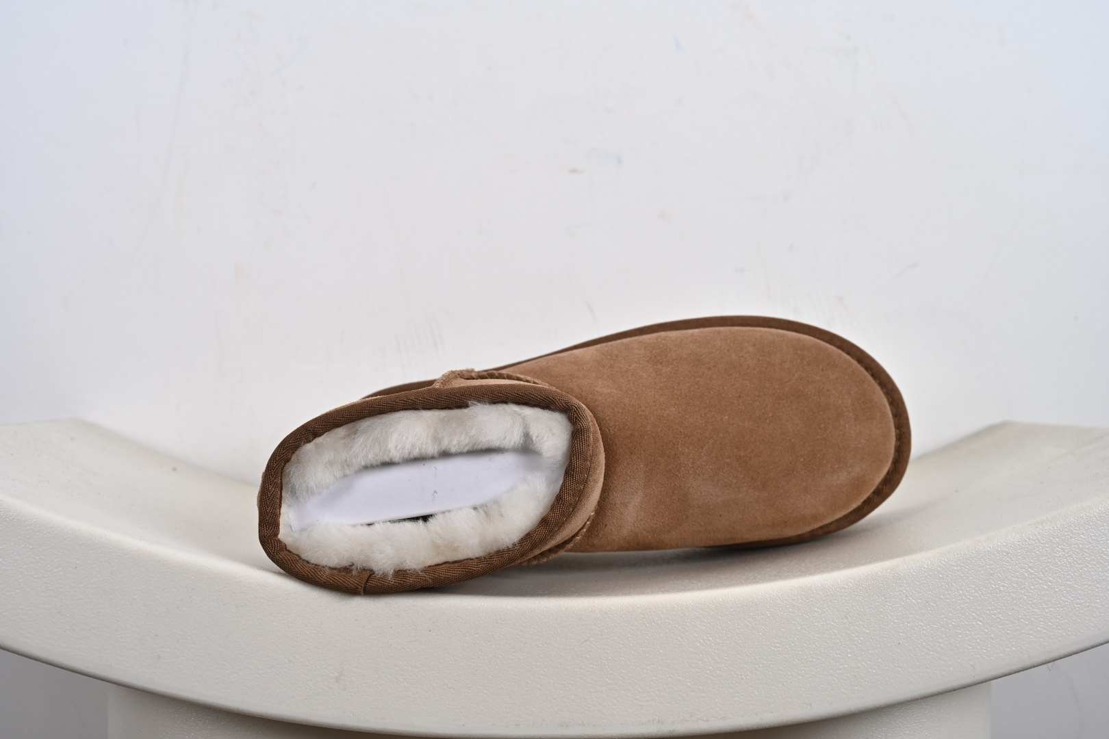 经典款 羊皮毛一体雪地靴 TREADLITE”轻翼”科技外底 1134991