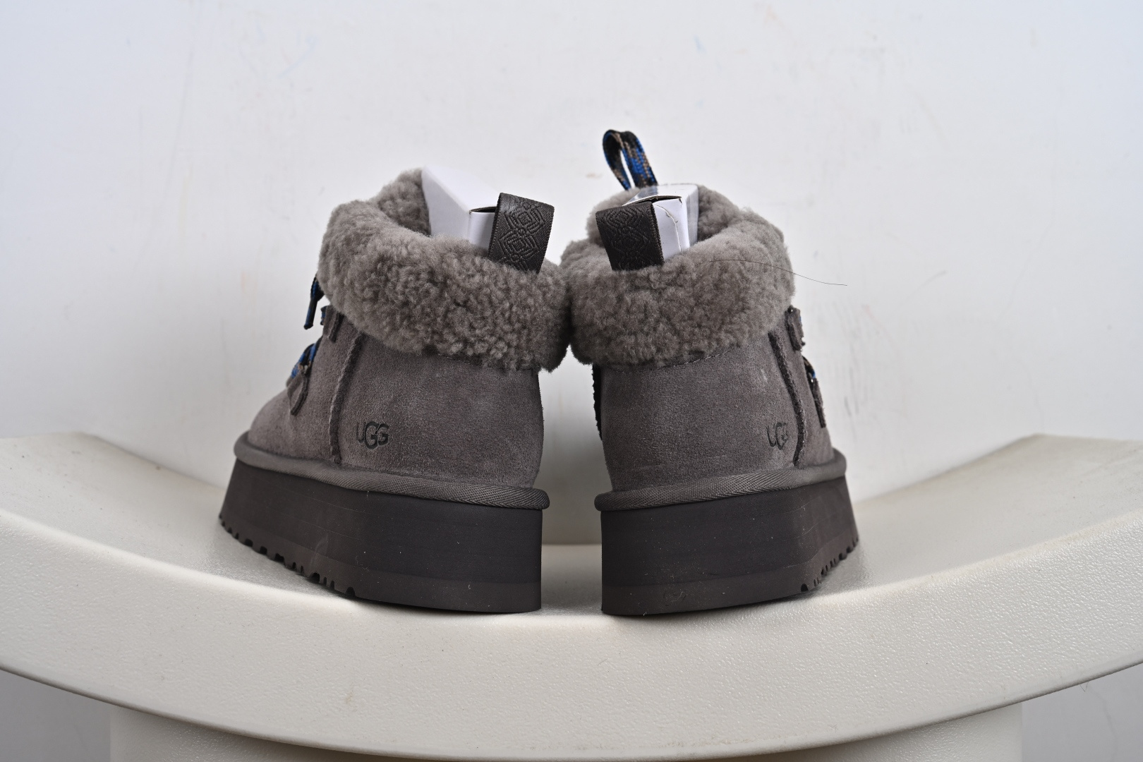 羊皮毛一体雪地靴 外贸 TREADLITE”轻翼”科技外底 1143954