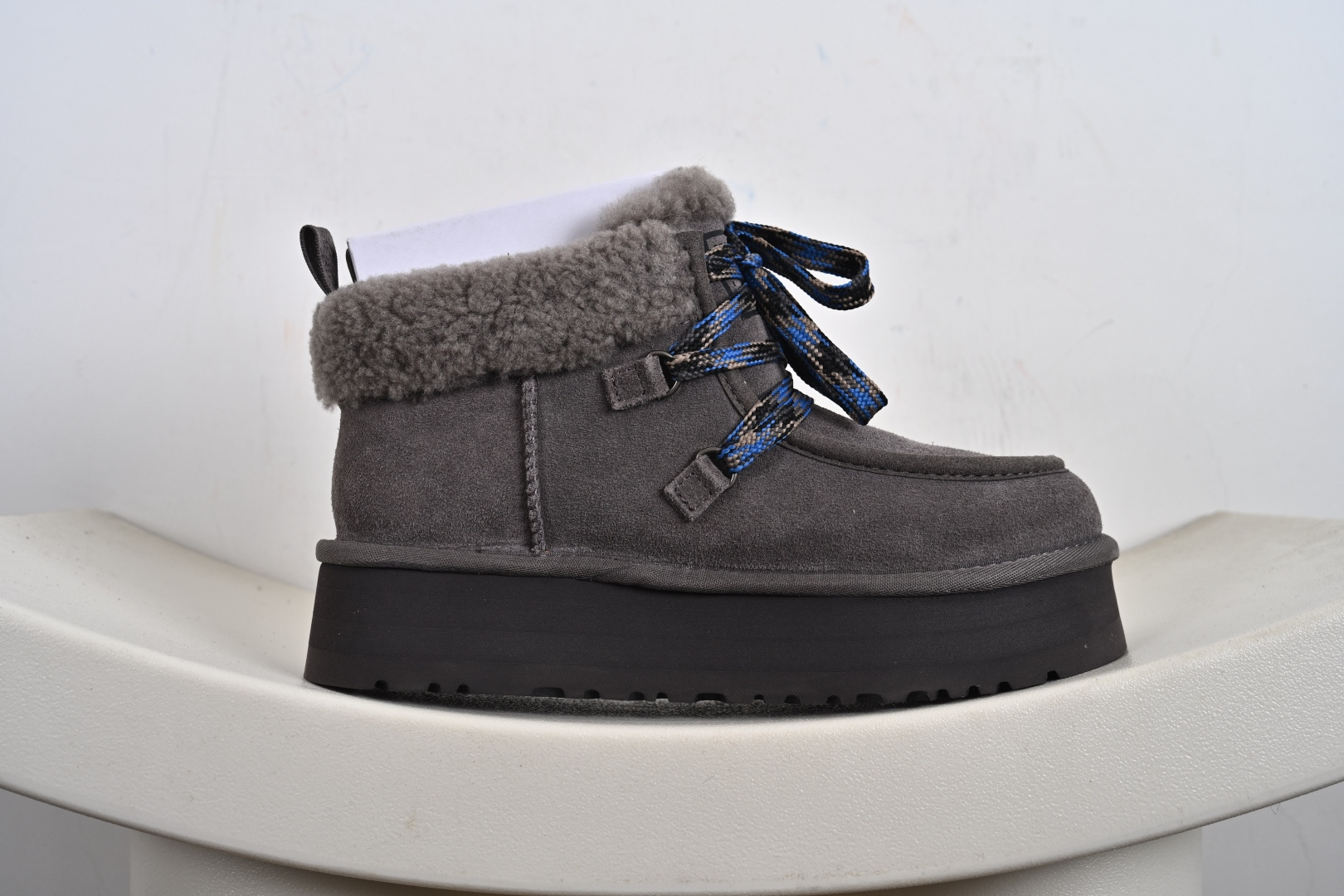 羊皮毛一体雪地靴 外贸 TREADLITE”轻翼”科技外底 1143954