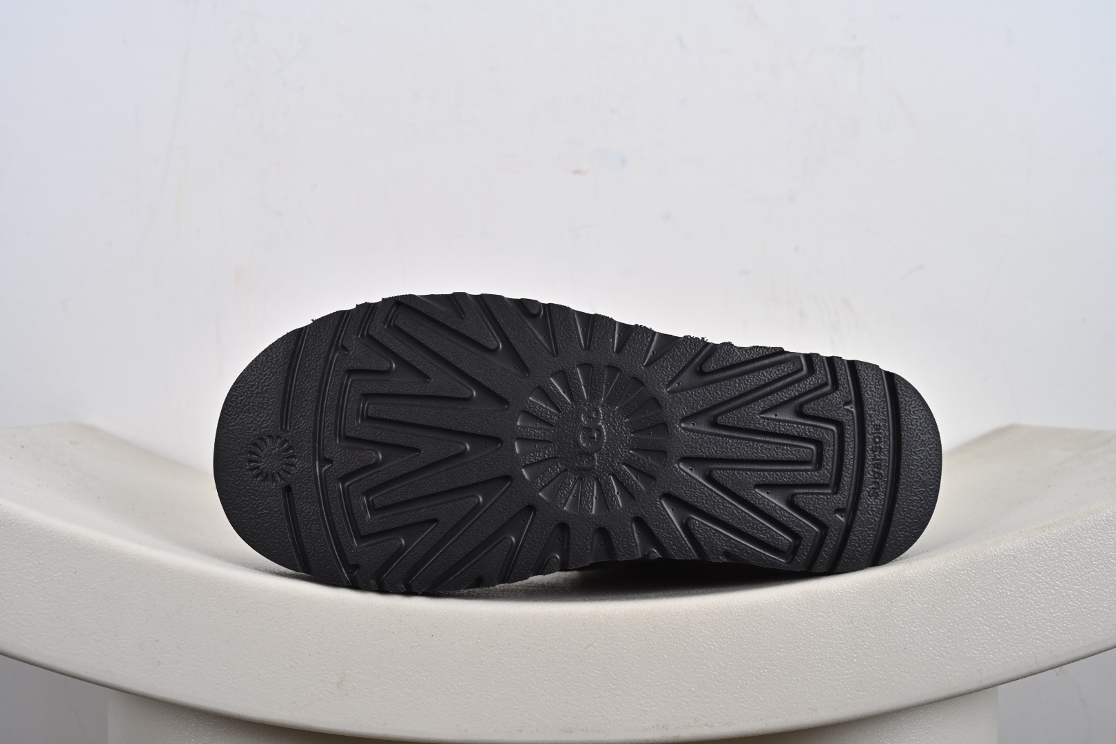 羊皮毛一体雪地靴 外贸 TREADLITE”轻翼”科技外底 1143954