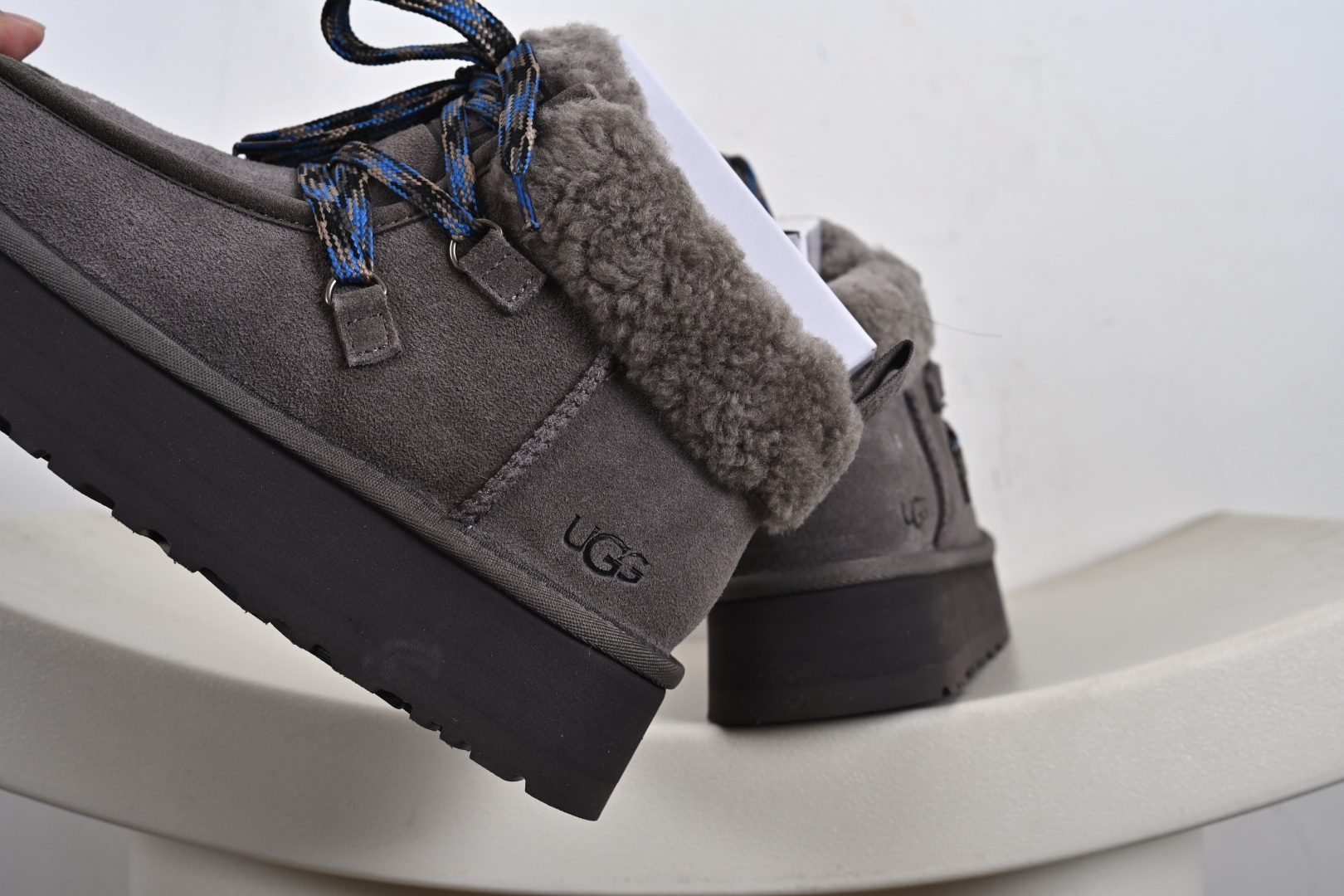 羊皮毛一体雪地靴 外贸 TREADLITE”轻翼”科技外底 1143954