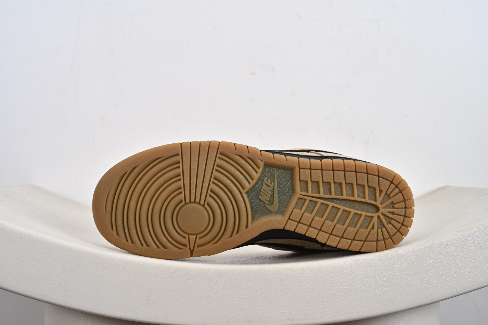 Nike SB Dunk Low pro 独家版型蒸餾加工帶來的是更好的视觉和脚感体验 HJ0367-200