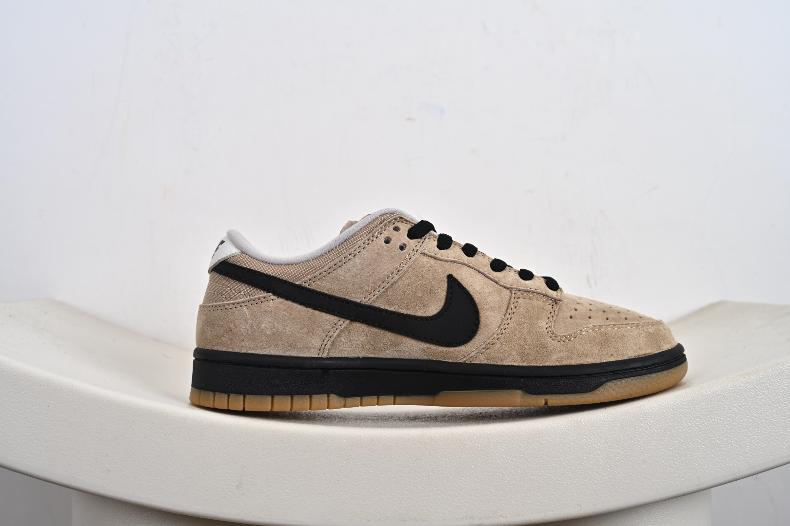 Nike SB Dunk Low pro 独家版型蒸餾加工帶來的是更好的视觉和脚感体验 HJ0367-200