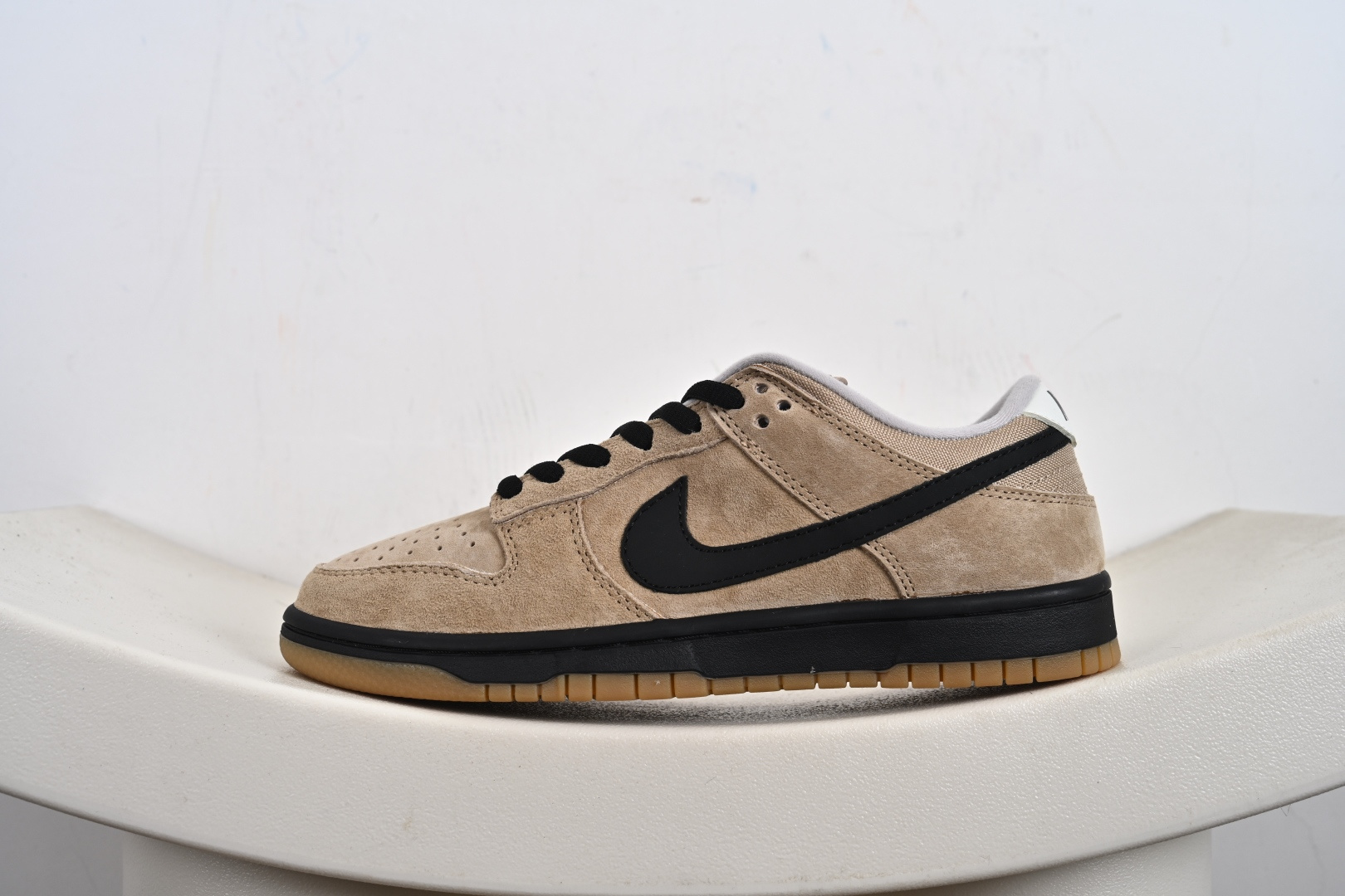 Nike SB Dunk Low pro 独家版型蒸餾加工帶來的是更好的视觉和脚感体验 HJ0367-200