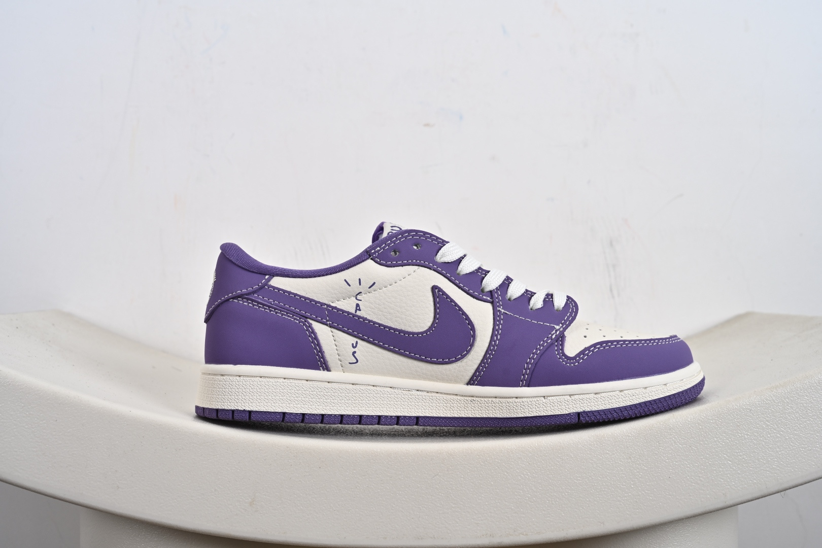 定制版Travis Scott x Fragment Design x Jordan Air Jordan 1 Low OG SP “白紫拉布布” DD7866-113