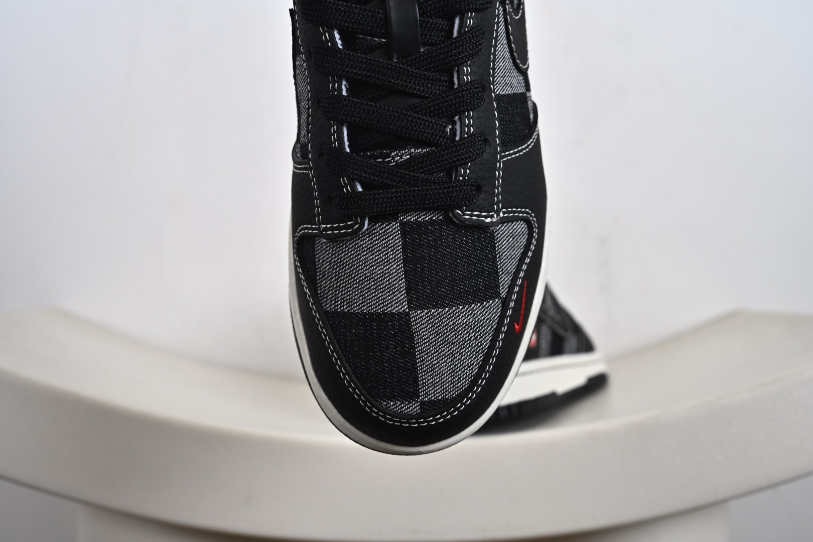 Nike SB Dunk Low“SUP联名——黑灰格调” 高端定制 低帮休闲板鞋 SC0601-462