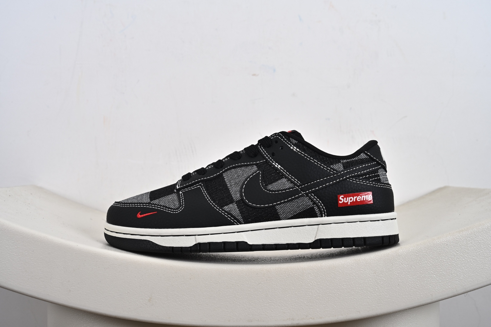 Nike SB Dunk Low“SUP联名——黑灰格调” 高端定制 低帮休闲板鞋 SC0601-462