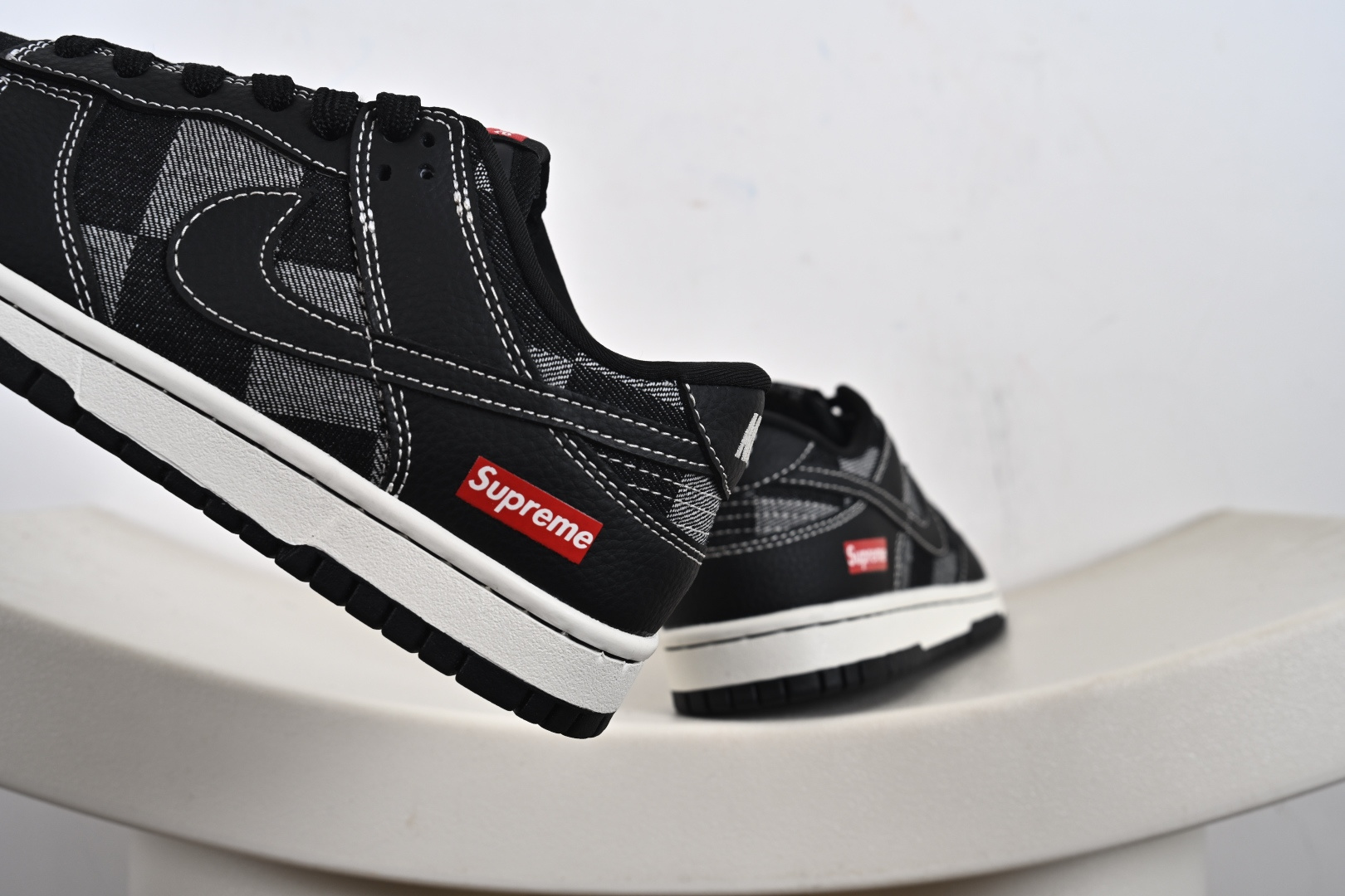 Nike SB Dunk Low“SUP联名——黑灰格调” 高端定制 低帮休闲板鞋 SC0601-462