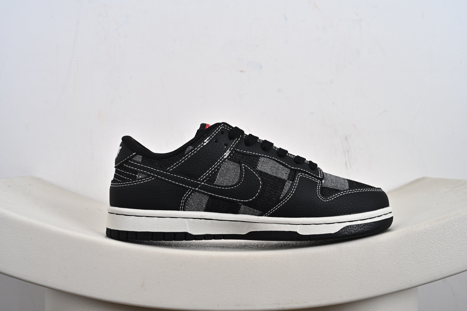 Nike SB Dunk Low“SUP联名——黑灰格调” 高端定制 低帮休闲板鞋 SC0601-462