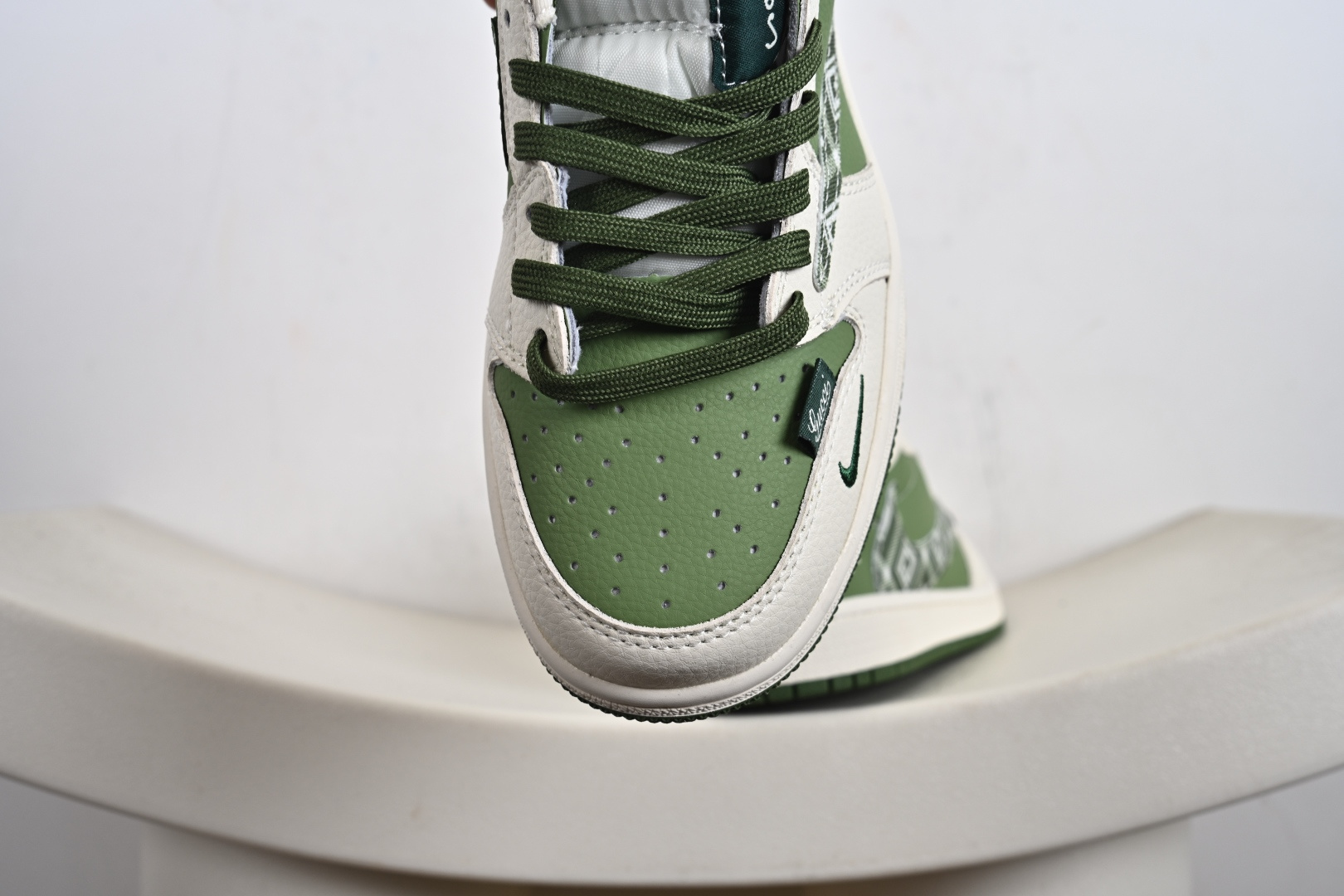 Nike Air Jordan 1 Low 定制配色 定制AJ联名-高端定制 低帮复古文化板鞋 XS2025-028