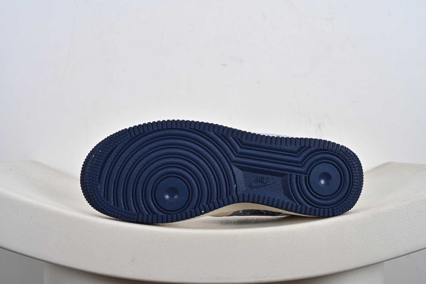 高端定制Nike Air Force 1 '07 Low “路易威登LV联名--- 米白蓝帆布印花” 高端定制 低帮休闲板鞋 XL1979-106