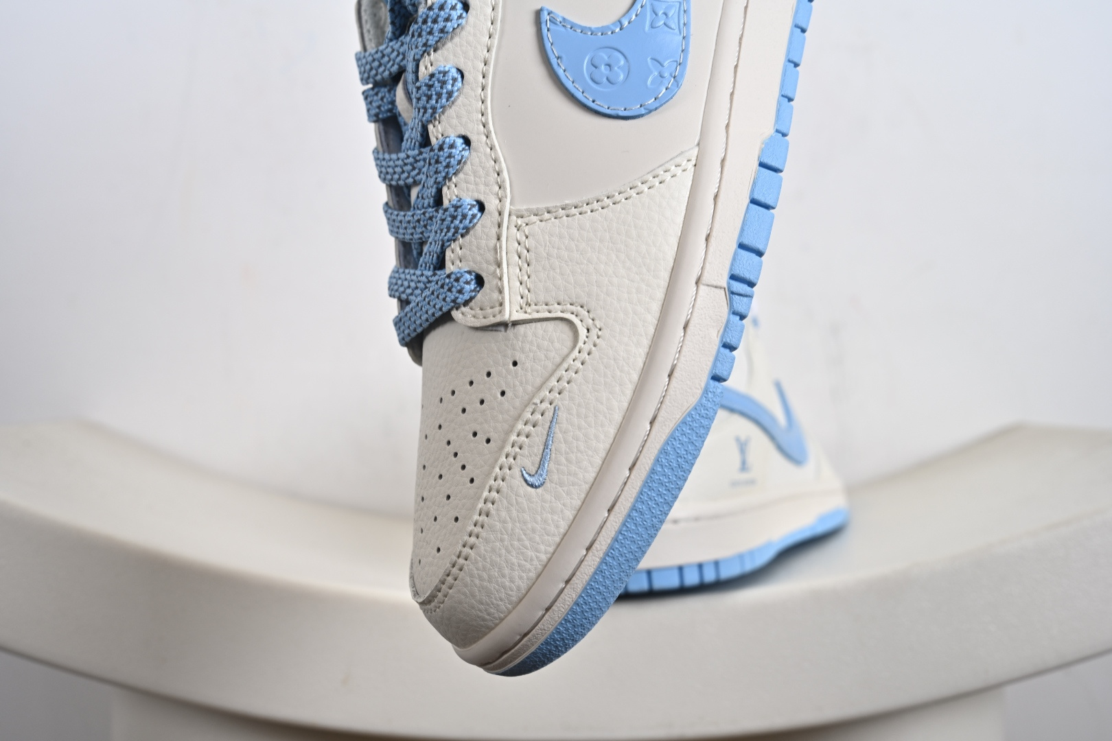 定制版NK SB Dunk Low 联名 米白冰蓝印花 周年高端定制 低帮休闲板鞋 JP1628-015