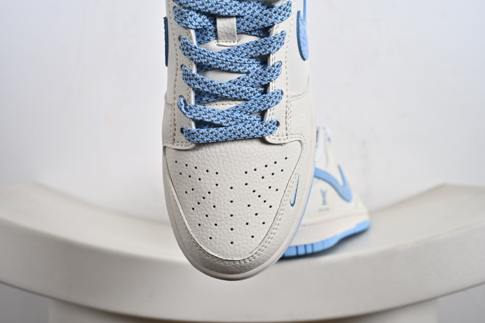 定制版NK SB Dunk Low 联名 米白冰蓝印花 周年高端定制 低帮休闲板鞋 JP1628-015