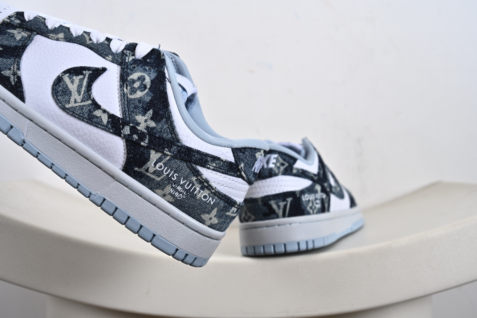 Nike SB Dunk Low LV联名 黑灰牛仔 高端定制 低帮休闲板鞋 SC0601-475